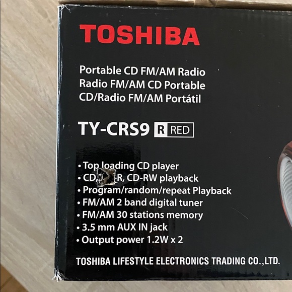 Toshiba Red Boombox with CD and FM/AM Radio - Picture 4 of 4